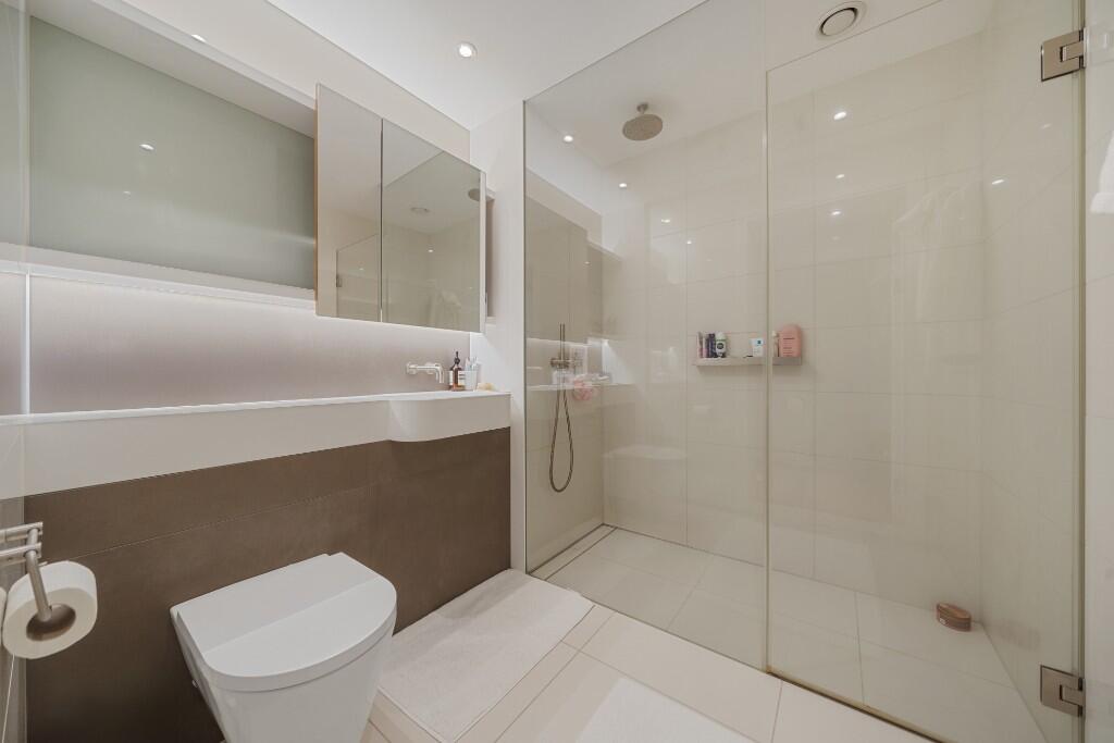 Apartments in Upper Ground, London