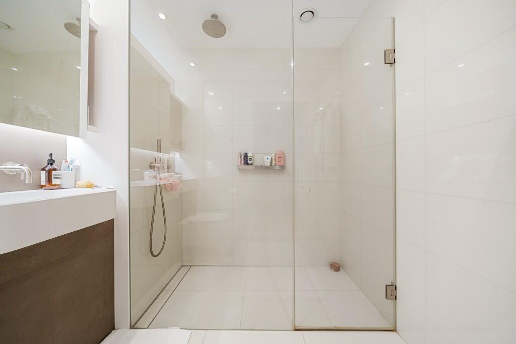 Apartments in Upper Ground, London