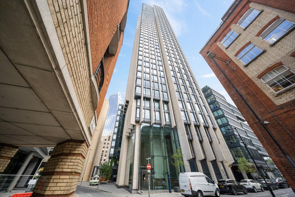 Apartments in Upper Ground, London