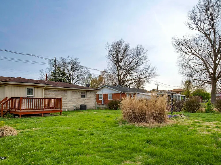 6115 W Pages Ln, Louisville, KY 40258