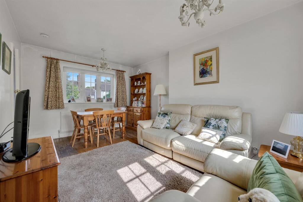 Property in Martin Bowes Road, London, England