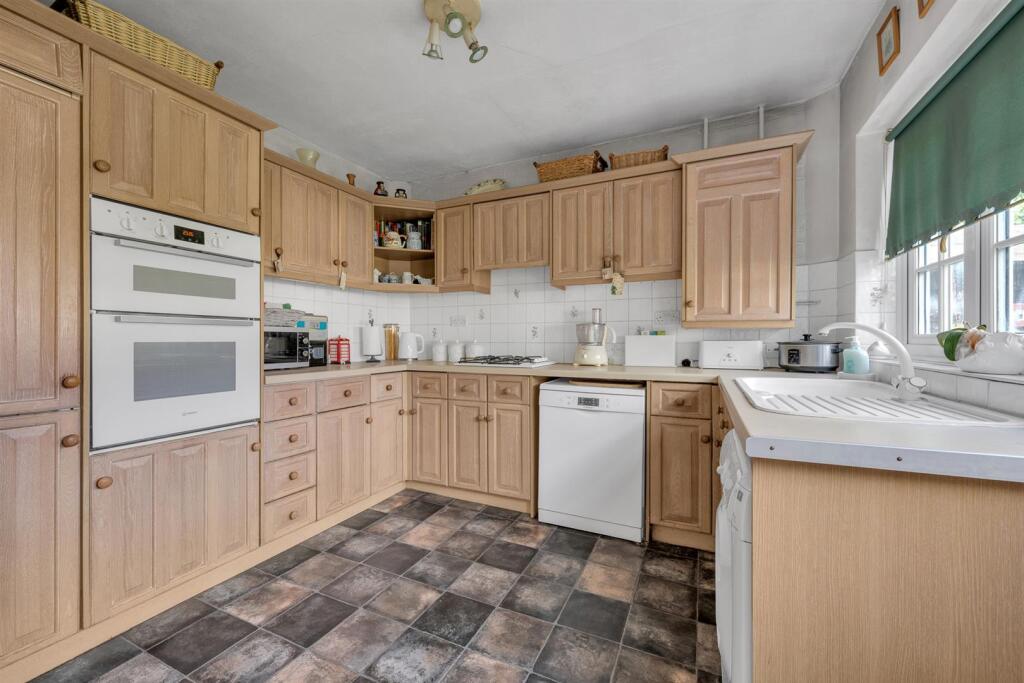 Property in Martin Bowes Road, London, England