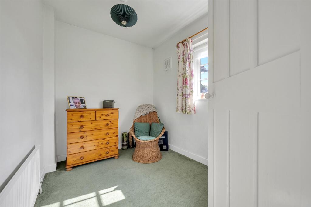 Property in Martin Bowes Road, London, England