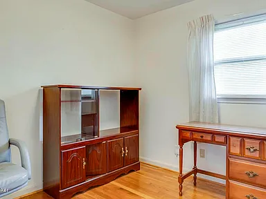 6115 W Pages Ln, Louisville, KY 40258