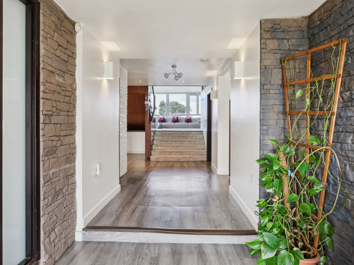  Five-bedroom retreat set within two acres