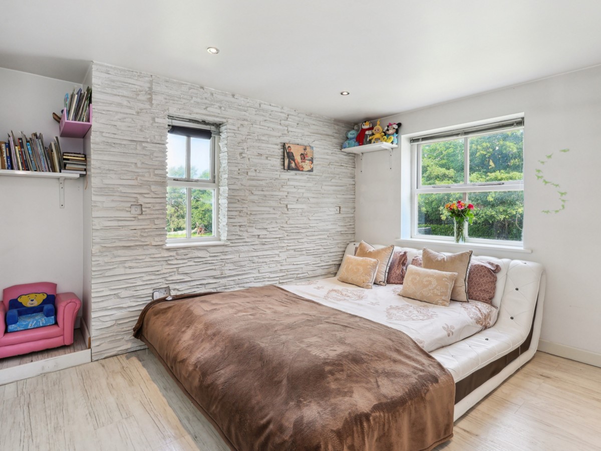  Five-bedroom retreat set within two acres
