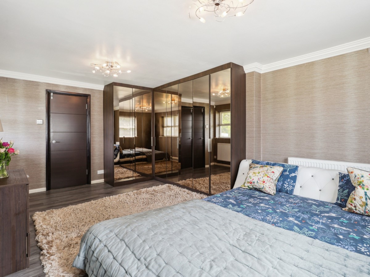  Five-bedroom retreat set within two acres